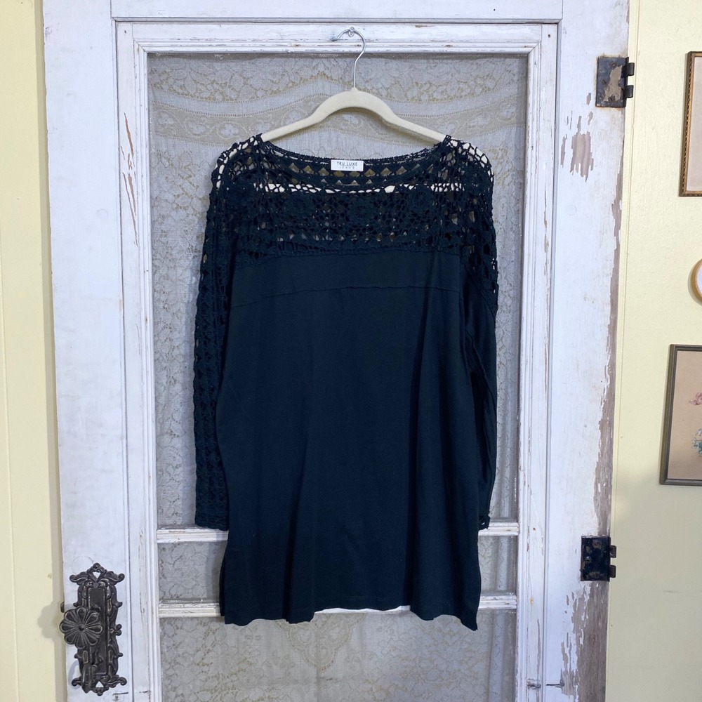 Tru Luxe Jeans Black Crochet Yoke Long Sleeve Top Size Medium/ Large
